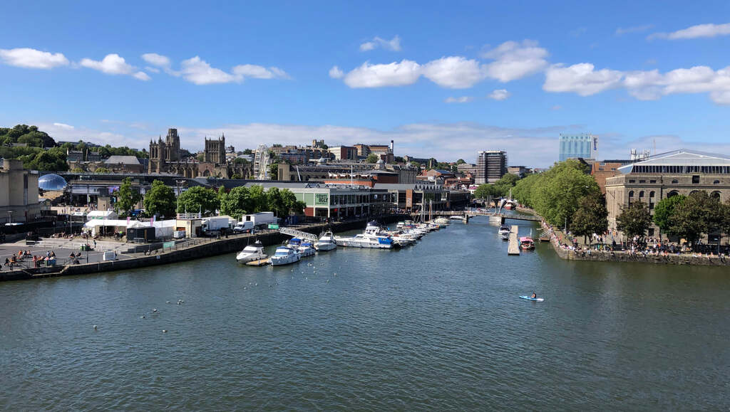 Ein Panorama über das Zentrum von Bristol